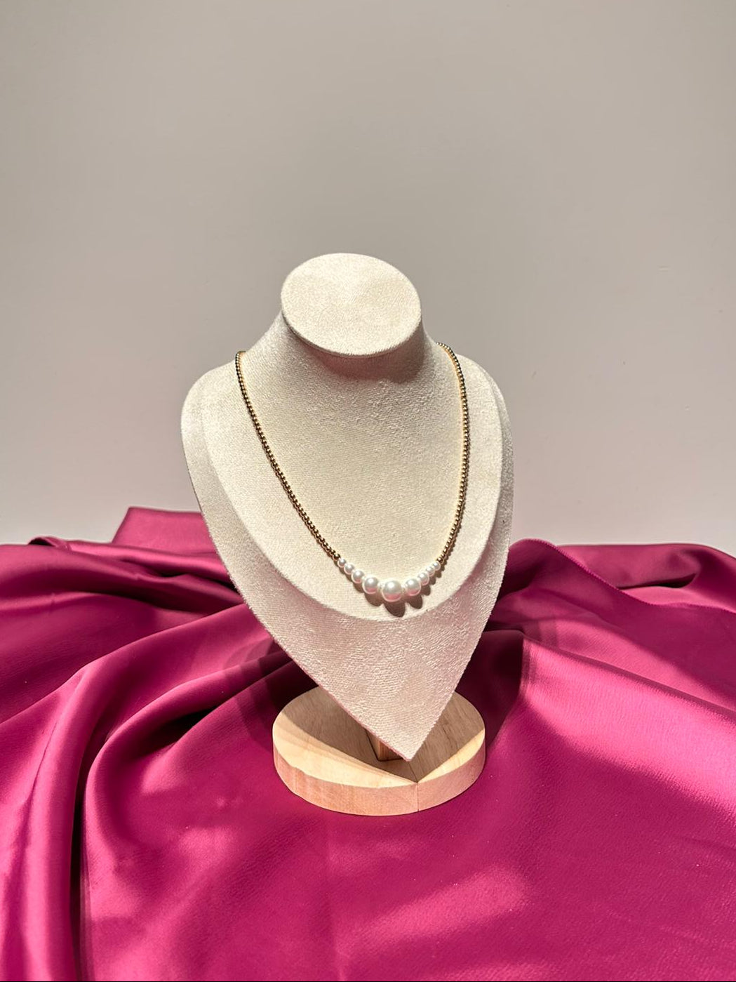 Pearl Flow Necklace